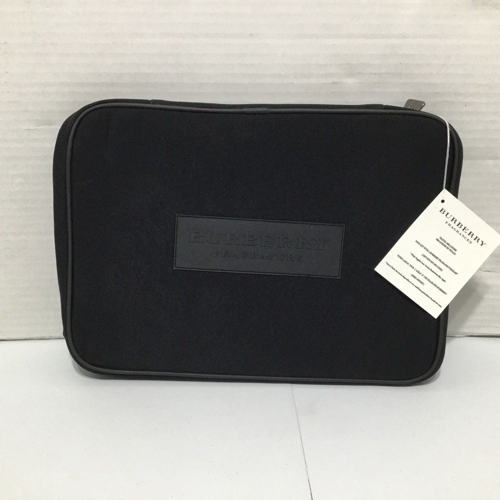 Burberry Black Fragrance Travel Organizer